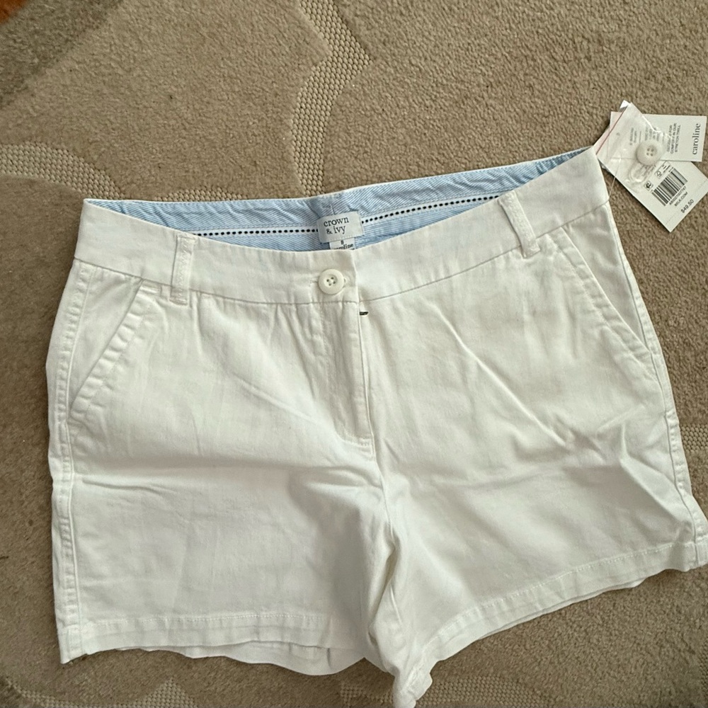 Crown & Ivy Caroline White Shorts with Flat Front Design